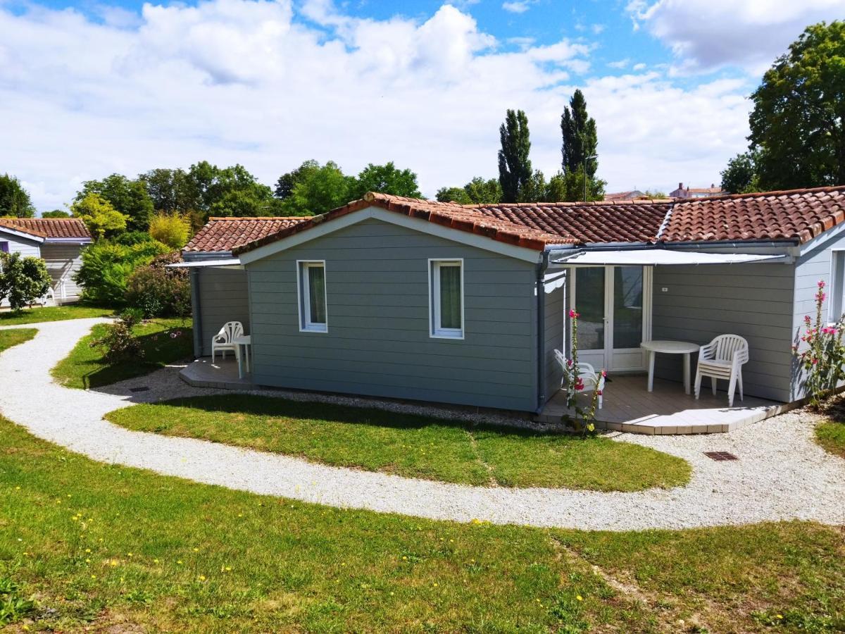 Le Hameau De Saintonge Villa Tonnay-Boutonne Exterior foto