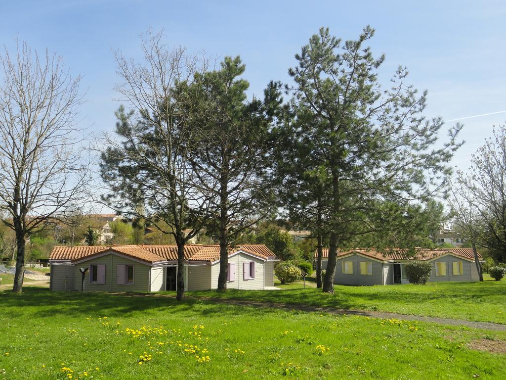 Le Hameau De Saintonge Villa Tonnay-Boutonne Exterior foto