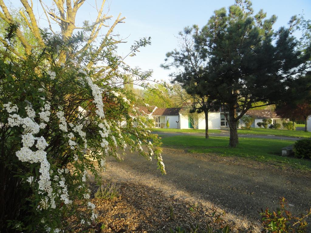 Le Hameau De Saintonge Villa Tonnay-Boutonne Exterior foto